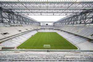 Estádio da Copa do Mundo, Arena da Baixada, do Atlético-PR, tem luz cortada por falta de pagamento