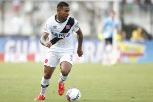 Jhon Cley recebe proposta de clube da Arábia Saudita e pode deixar o Vasco