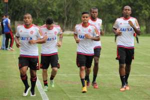 Flamengo x Avaí - Rubro-Negro tenta embalar para esquecer de vez eliminação na Copa do Brasil