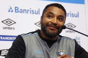 Roger confirma Grêmio com Tiago, Bressan, Maxi e Bobô entre os titulares