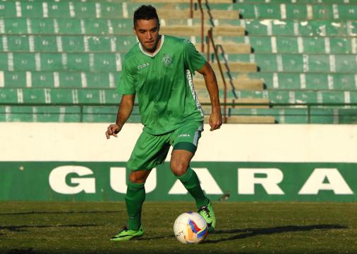 Lenon deve iniciar o jogo no lugar de Erick Felipe  - Rodrigo Villalba