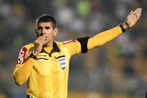 Árbitro cita objetos lançados em campo e Atlético-MG pode ser denunciado