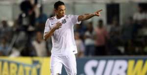 Santos 3 x 1 Chapecoense - Ricardo Oliveira marca dois, perde pênalti e coloca Peixe perto do G4