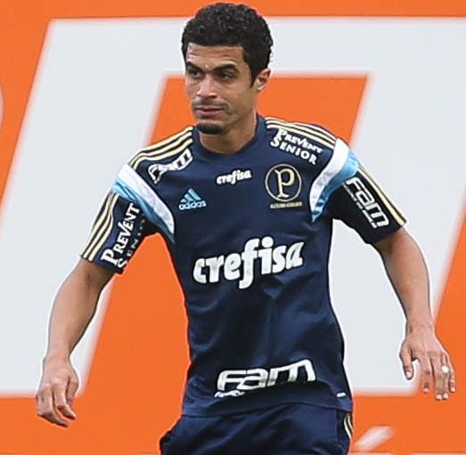 Egídio afirmou que não vai mudar seu estilo de jogo por causa de críticas 