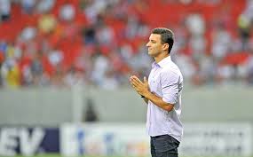 Mesmo sem tantas opções, Júnior Rocha fará rodízio no Luverdense