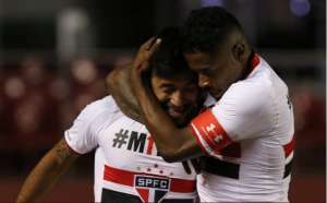 São Paulo 2 x 0 Internacional - Festa para Rogérios