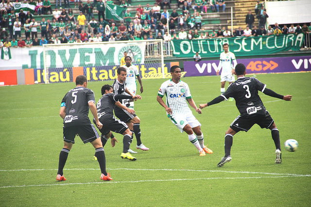 Chapecoense 0 x 0 Ponte Preta - Vaias para Índio Condá e festa da Macaca por um ponto fora de casa 3 0002050111777 img