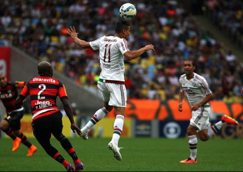 Fluminense 1 x 3 Flamengo - Com mais polêmica, Fla vence clássico e encosta no G4 4 0002050111839 img