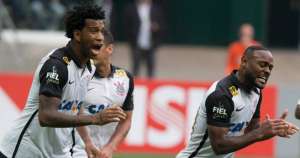 BRASILEIRÃO: Clássico eletrizante e Corinthians perde vantagem em relação ao vice-líder Atlético Mineiro