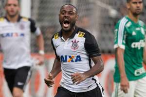 Tite celebra liderança: '15 jogos sem perder são a força do Corinthians'