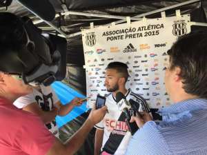 Clayson reclama da arbitragem e confia no apoio da torcida nos próximos jogos da Ponte Preta