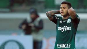 Palmeiras faz acordo no STJD e reduz pena de Dudu para seis jogos. Brincadeira ou mau exemplo?