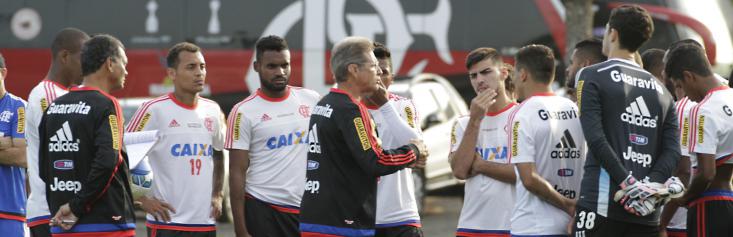 Oswaldo de Oliveira quer manter crescimento do Flamengo contra o Cruzeiro