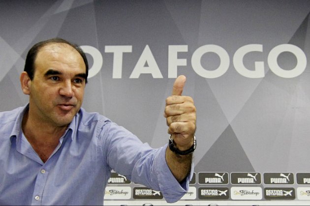Ricardo Gomes vem realizando um bom trabalho no comando do Botafogo