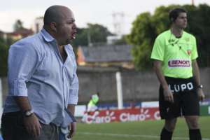 Desfalques complicam Goiás contra o Sport no Serra Dourada