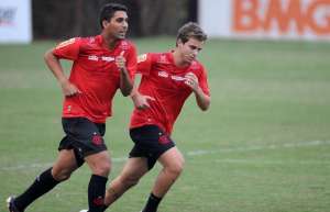 Série B: Macaé contrata zagueiro Frauches, encostado no Flamengo.