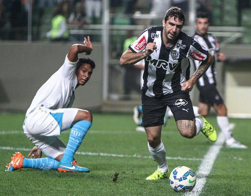 Lucas Pratto viu Luan marcar de letra e Leonardo Silva de cabeça