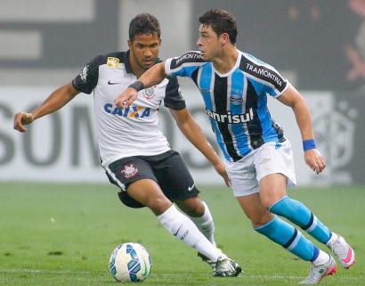 Grêmio foi melhor que Corinthians no primeiro tempo