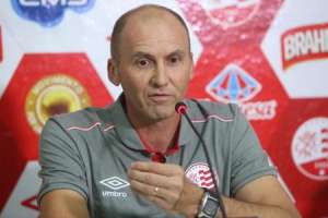 Série B: Dal Pozzo chega ‘causando’ e muda o Náutico para enfrentar o América-MG