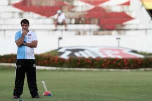 Série B: Técnico faz três mudanças por reabilitação do Santa Cruz no Arruda