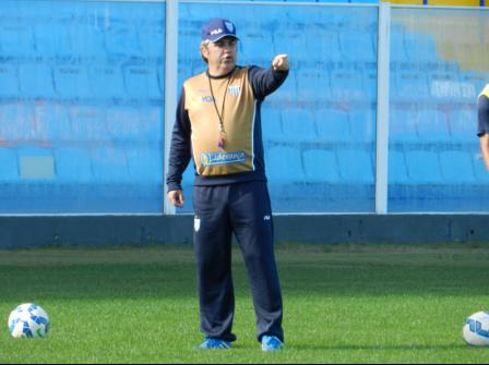 Avaí descarta demissão de Gilson Kleina após sexta derrota nos últimos sete jogos 2 0002050113074 img