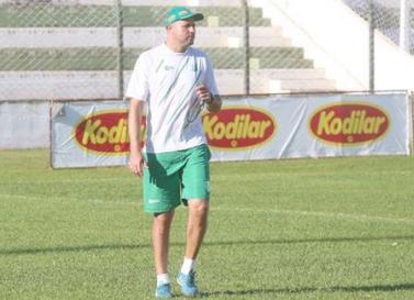 Rodrigo Deião comanda o Rio Preto