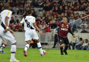 Vasco x Atlético-PR - Ainda dá pra escapar do rebaixamento?