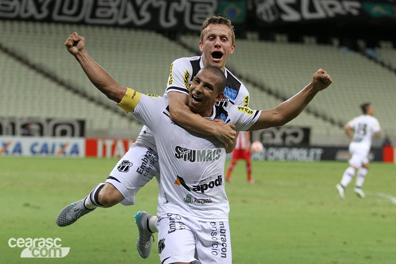 Ceará segue na luta para fugir do rebaixamento