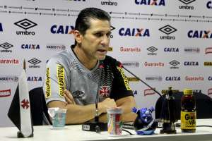 Após vitória sobre Ponte, lanterna Vasco sonha em vencer o Atlético-PR no Maracanã