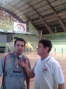 Rádio Bebedouro transmite jogo decisivo da Segundona neste domingo