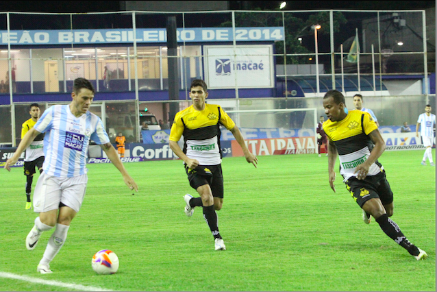No Rio de Janeiro, Macaé e Criciuma empataram em 1 a 1 no encerramento da 25ª Rodada da série B. - Foto: Tiago Ferreira