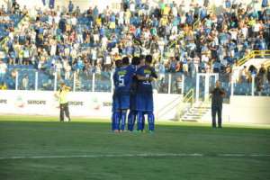 Fortaleza 1 x 1 Confiança - Tricolor cede empate no fim, mas garante classificação