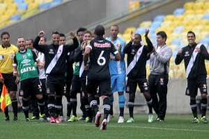 Jorginho aponta Vasco mais confiante e elogia atuação segura