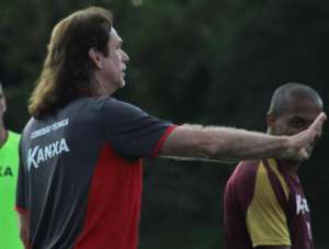 Série B: Centroavante Serginho defalca Mogi contra o Vitória