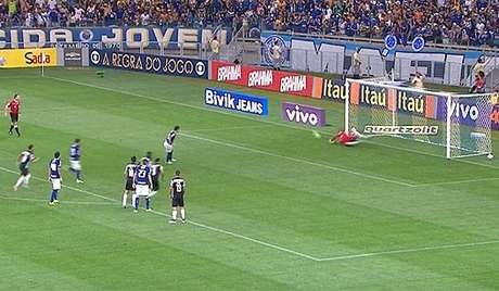 Antes do 200º jogo pelo Atlético-MG, Victor evita comparações e exalta história 2 0002050113944 img
