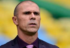 Técnico Milton Mendes completa 30 jogos no comando do Atlético-PR