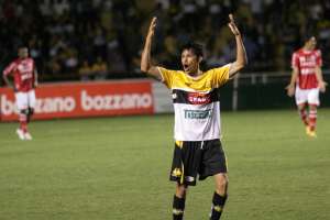 Série B: Após completar 150 jogos, Lucca não joga a toalha na briga pelo acesso