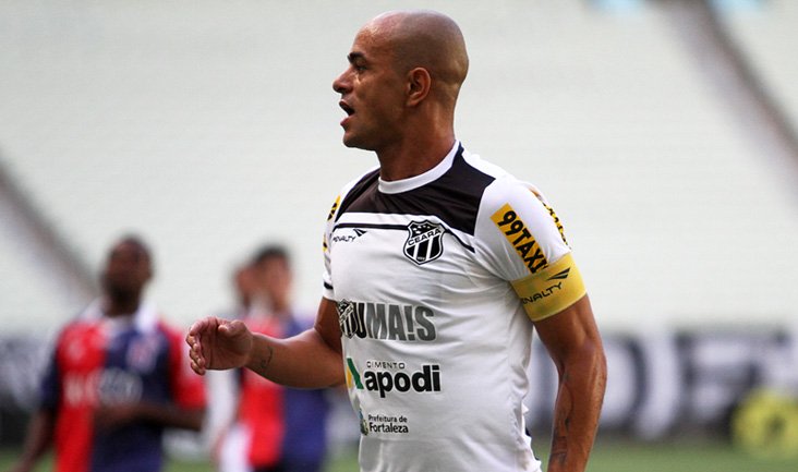Júlio Cesar volta ao Ceará diante do Bahia