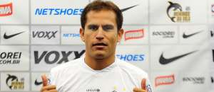 Ledesma elogia Renato e Ricardo Oliveira e exalta 'grande oportunidade' no Santos