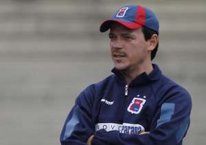 Luverdense x Paraná - Tricolor e Emergente brigam para deixar a zona intermediária