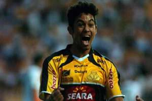 Depois de centroavante do Bragantino, Corinthians tenta a contratação de Lucca, destaque do Criciúma