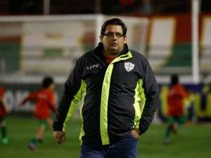 Guto Ferreira entra na Justiça e cobra premiação e salários atrasados da Portuguesa