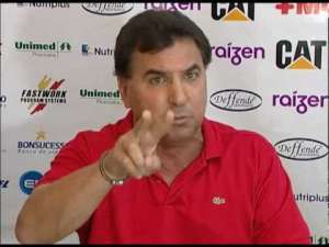 Série C: Técnico da Portuguesa dispara contra o Guarani após ‘apagão’ em vestiário