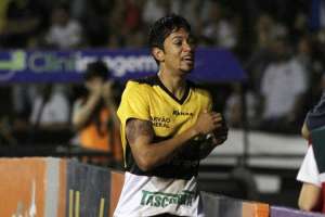 Após Lincom, Corinthians acerta com atacante Lucca, do Criciúma