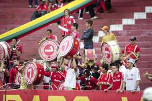 Inter faz promoção e torcedores com trajes típicos gaúchos não pagarão ingresso