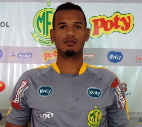 Gustavo tem a missão de fechar o gol do Mirassol na Copa Paulista