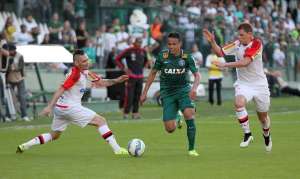 Flamengo x Coritiba – Jogando em Brasília com casa cheia, Mengão tem a tarefa de se manter no G4