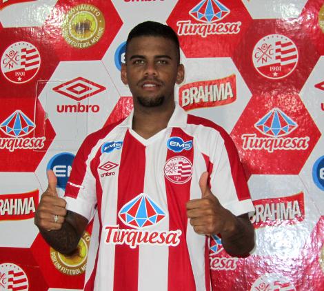 Paulo Henrique chegou para ajudar o Náutico na Série B