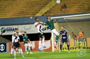 BRASILEIRÃO: Corinthians perde, mas Palmeiras e Santos golearam e a Ponte ganhou em Goiás