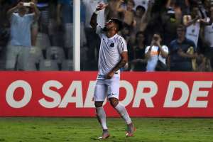 Santos 4 x 0 Atlético-MG - Peixe depena o Galo e cola no G4